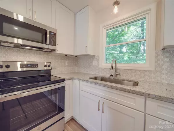 Grover, NC 28073,115 Fritz DR