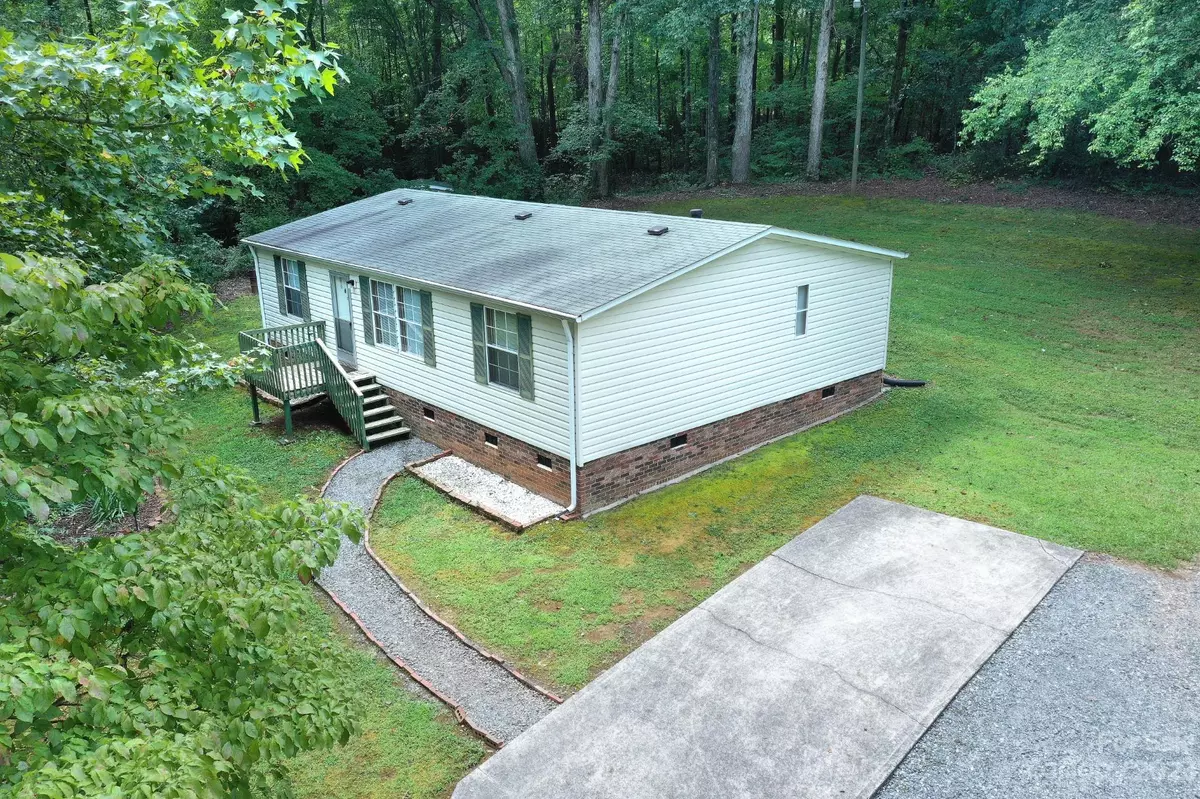 Newton, NC 28658,3355 Stony Brook CIR