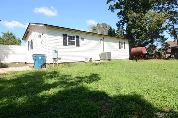 Rutherfordton, NC 28139,336 Church ST