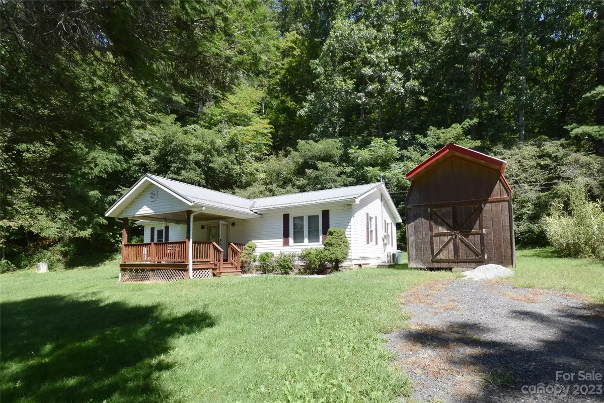 Bakersville, NC 28705,51 Spicewood LN