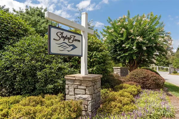 Hendersonville, NC 28791,191 Cape Martin CIR #33