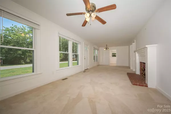 Forest City, NC 28043,380 Valleyview DR