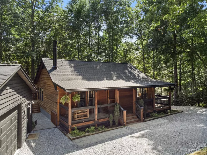 2073 Fox Hollow RD, Pisgah Forest, NC 28768