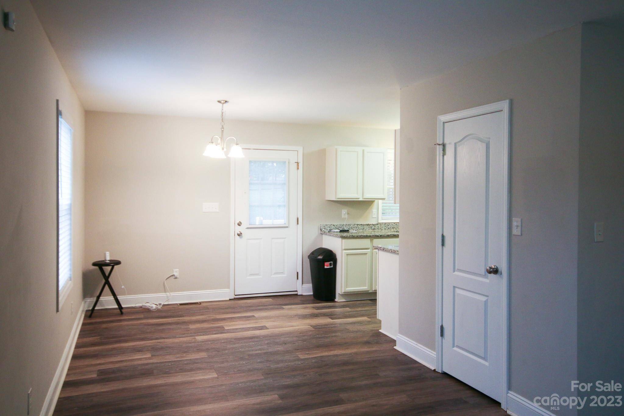 Hickory, NC 28602,517 1st ST SW