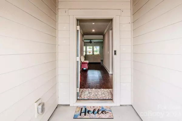 Kannapolis, NC 28081,3850 Longmore LN