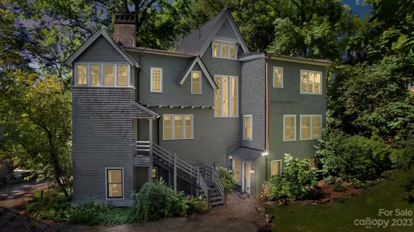 Asheville, NC 28801,18 Cherokee RD