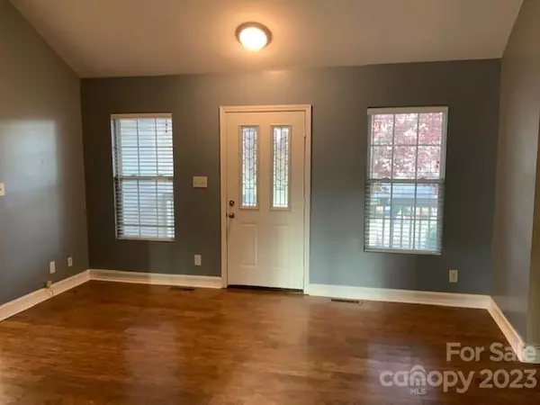 Newton, NC 28658,1111 Dixie Park AVE