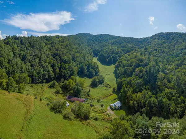 Waynesville, NC 28785,187 Stevens Creek RD