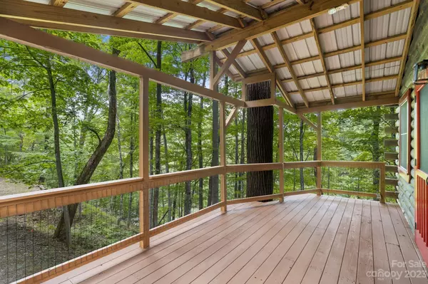 Mars Hill, NC 28754,59 Granny Shepherd RD