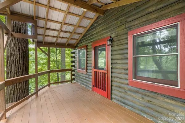 Mars Hill, NC 28754,59 Granny Shepherd RD