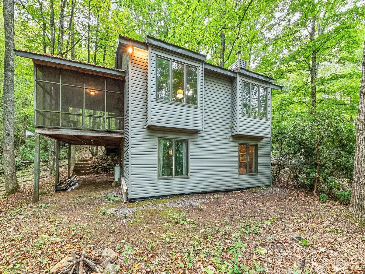 Waynesville, NC 28786,161 Mountain Spring RD