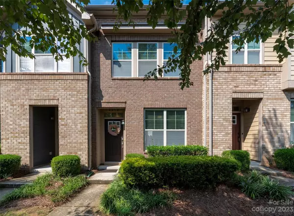 3217 Bending Birch PL, Charlotte, NC 28206