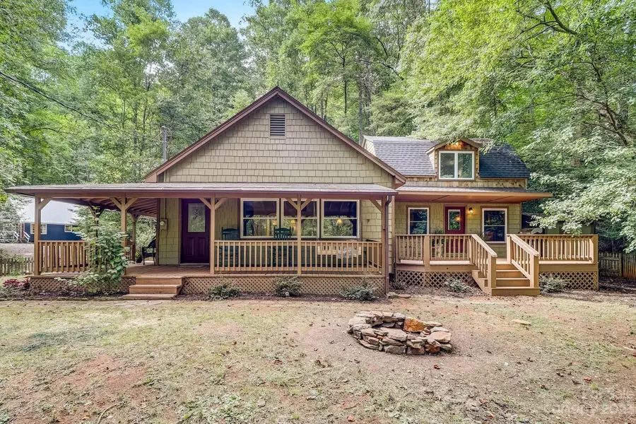 168 Bedrock RD, Whittier, NC 28789