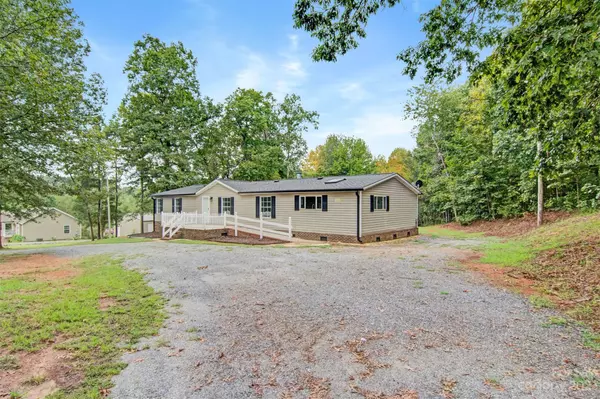 Vale, NC 28168,8552 Jacob Fork River RD