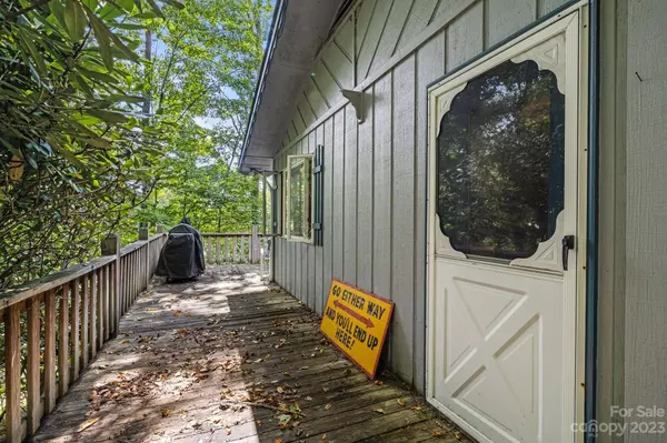 Mars Hill, NC 28754,505 Oakridge LN