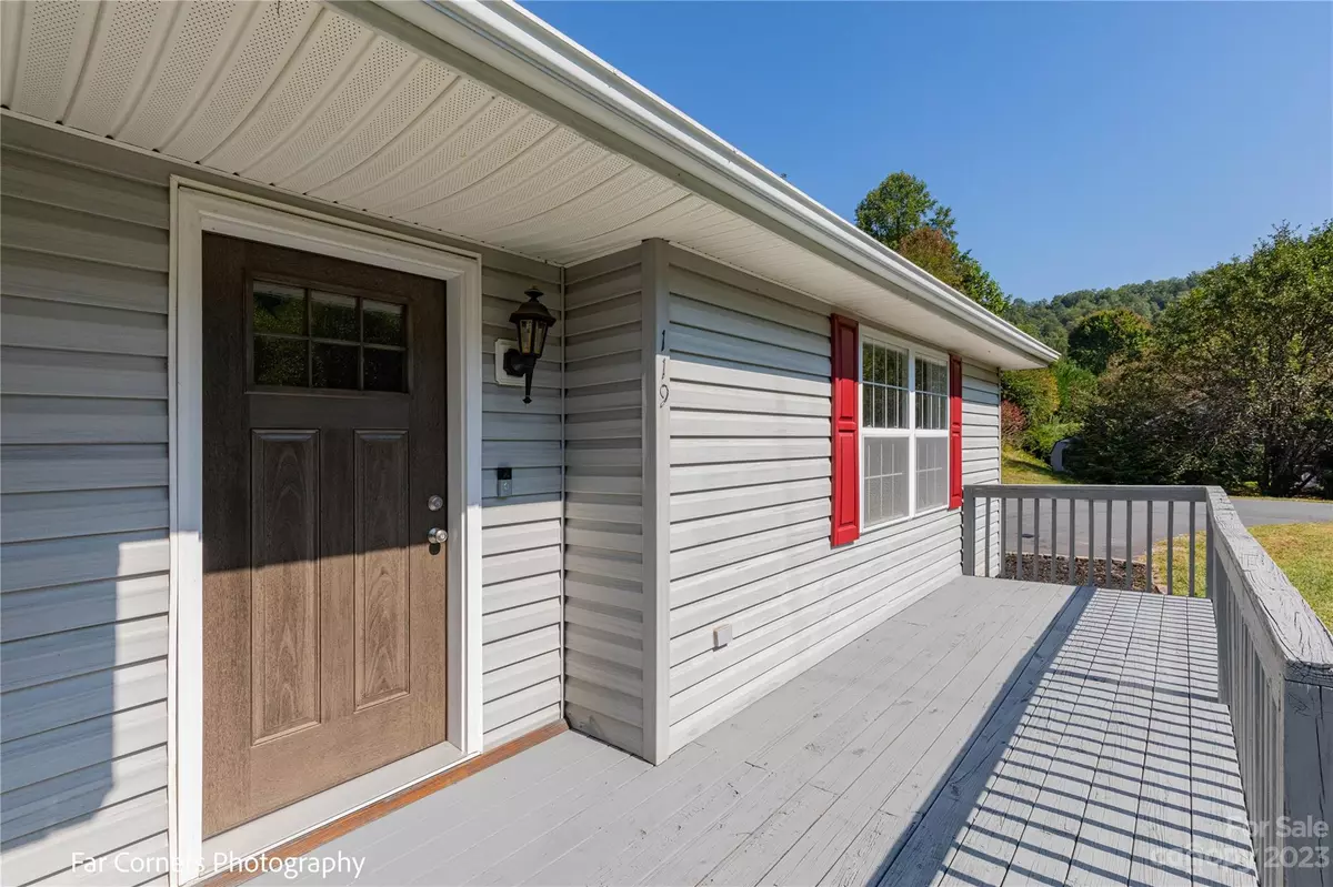 Sylva, NC 28779,119 Beechwood DR