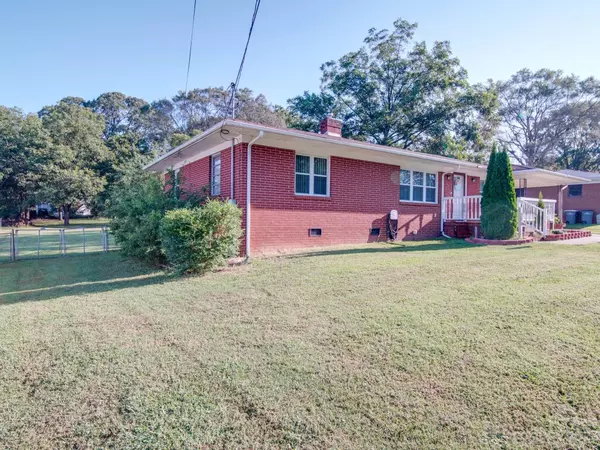 Kannapolis, NC 28081,208 21st ST W