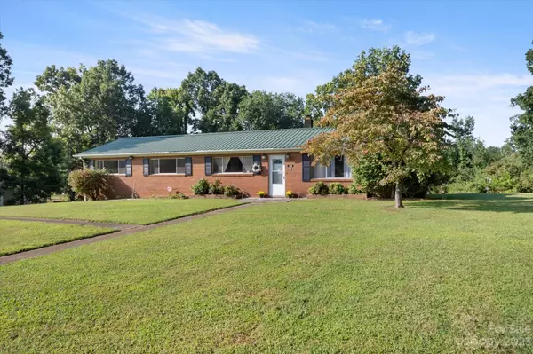 Nebo, NC 28761,466 Ned McGimsey RD