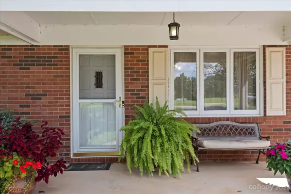 Vale, NC 28168,2854 Burgin Smith RD