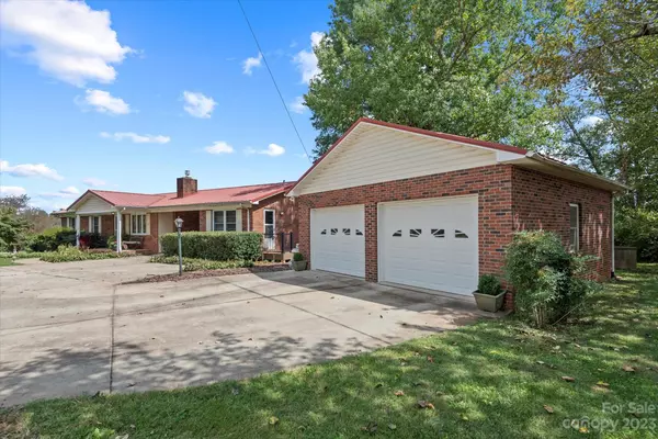 Vale, NC 28168,2854 Burgin Smith RD