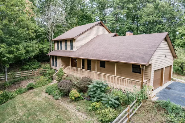 160 Webb Creek RD, Fairview, NC 28730