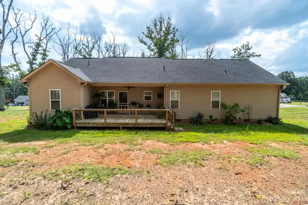 Maiden, NC 28650,1739 Ivey CT