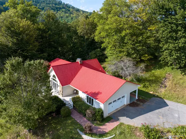 Mars Hill, NC 28754,4698 Paint Fork RD