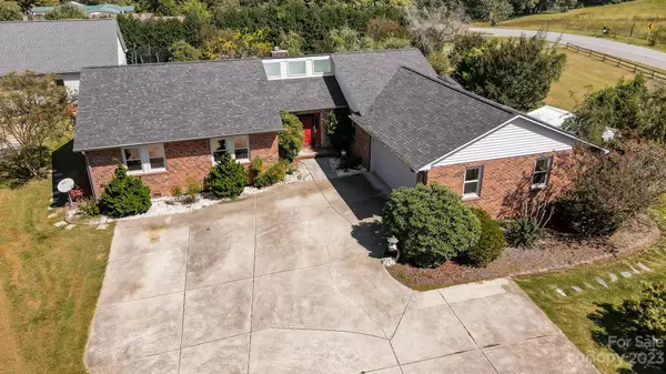 Kannapolis, NC 28083,5424 Irish Potato RD