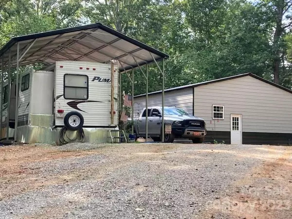 Marion, NC 28752,164 Cades CV