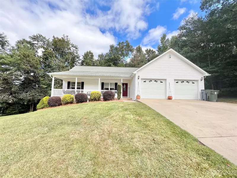 101 Elk Creek DR, Hudson, NC 28638