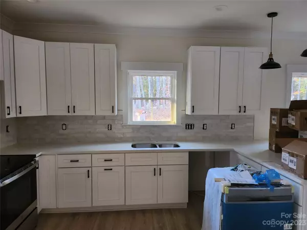 Iron Station, NC 28080,3030 Quiet LN