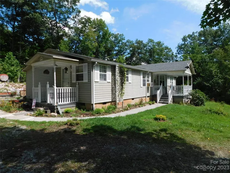 563 Mullin Hill RD, Spruce Pine, NC 28777