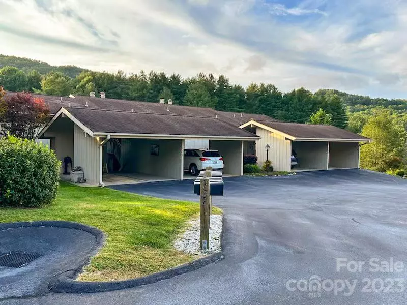 157 Glen Cannon PT #4, Pisgah Forest, NC 28768