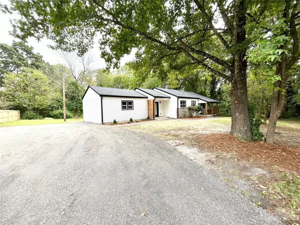 High Point, NC 27262,398 shady LN