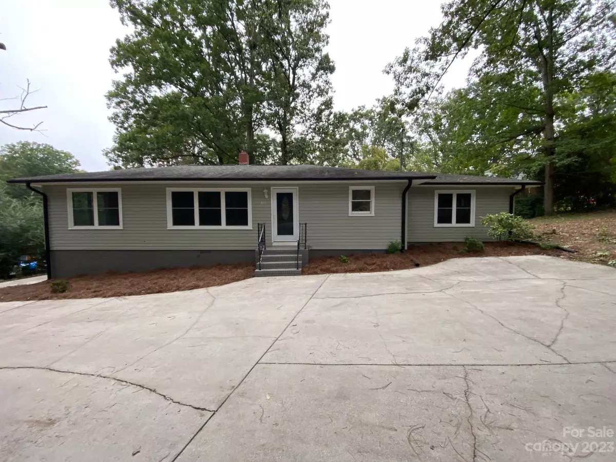 Wadesboro, NC 28170,311 Breslin ST