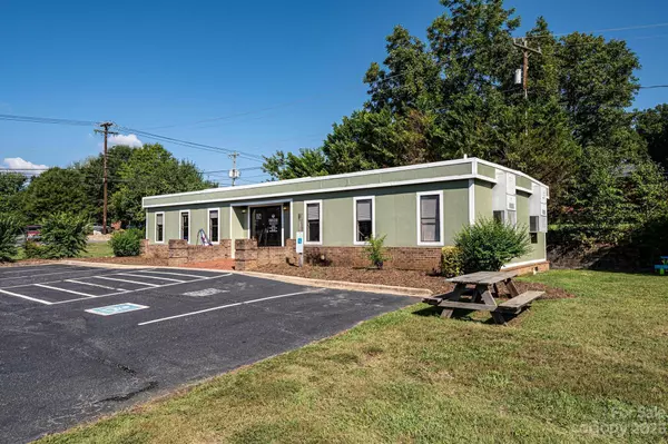 Taylorsville, NC 28681,545 NC 16 HWY S