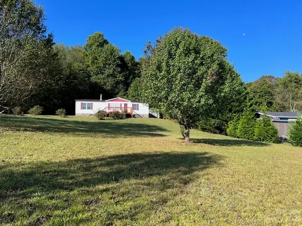 3607 Cameo LN, Lenoir, NC 28645