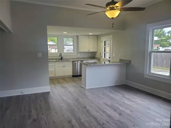 Kannapolis, NC 28083,208 S Rose AVE