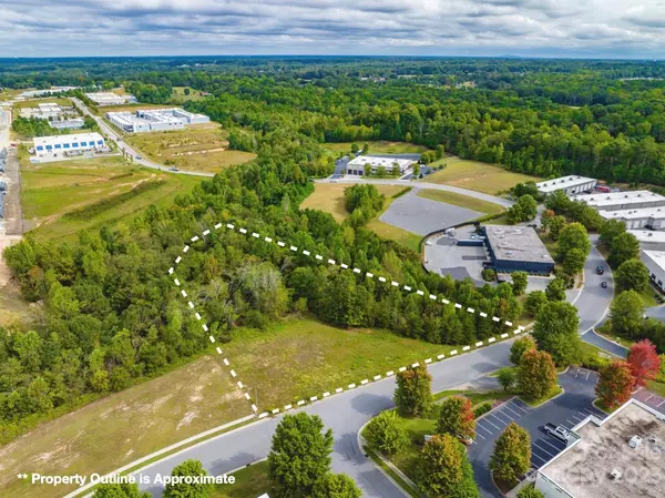 Mooresville, NC 28117,0 Cayuga DR #7