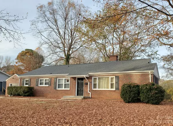 Hickory, NC 28601,106 31st AVE NW