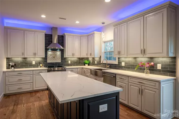 Hickory, NC 28601,481 14th Avenue DR NE