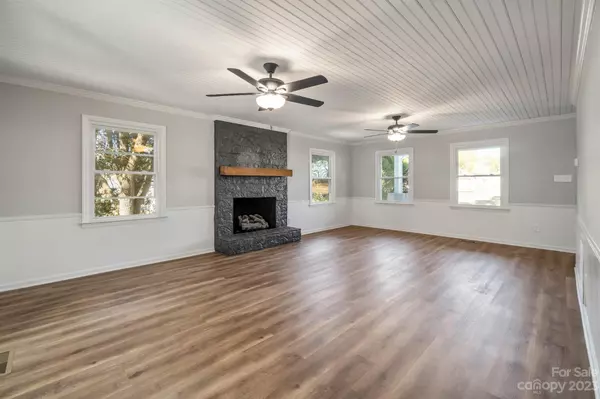 Kings Mountain, NC 28086,121 Tara TER