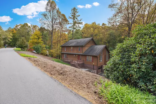 Weaverville, NC 28787,9 Morris DR