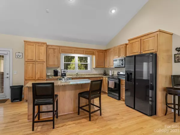 State Road, NC 28676,125 Boulder Ridge DR