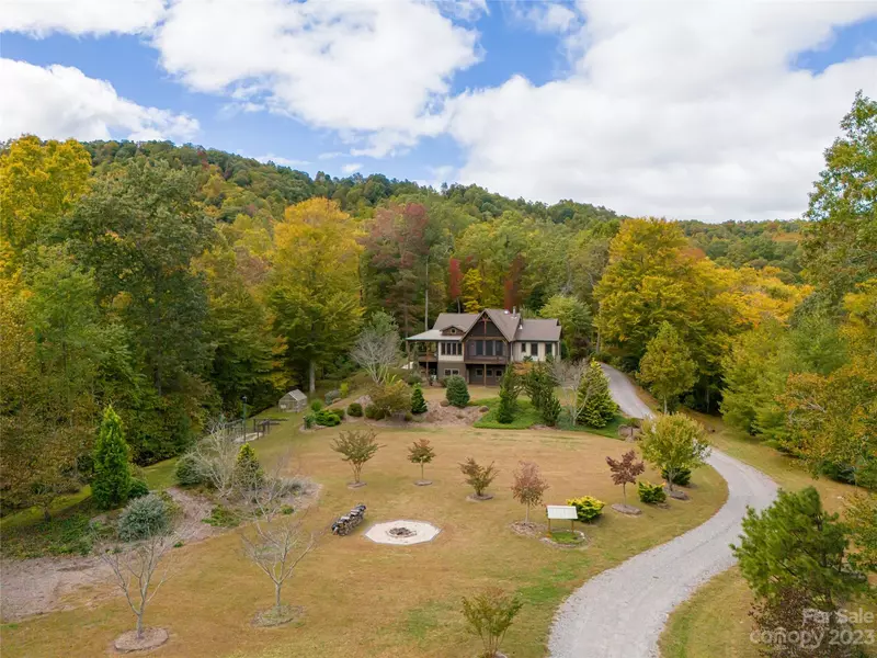 1025 Morgan Hill RD, Black Mountain, NC 28711