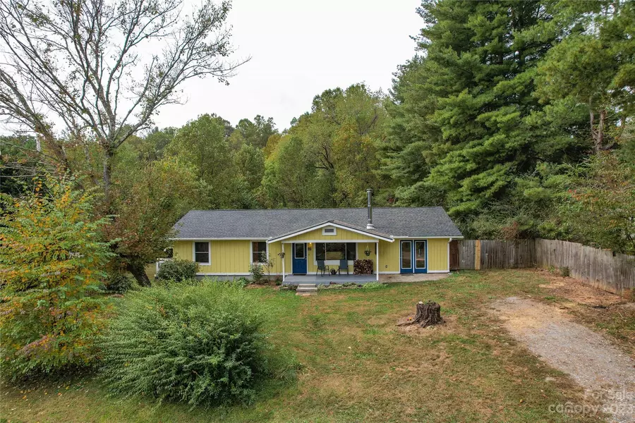 78 Parham RD, Leicester, NC 28748