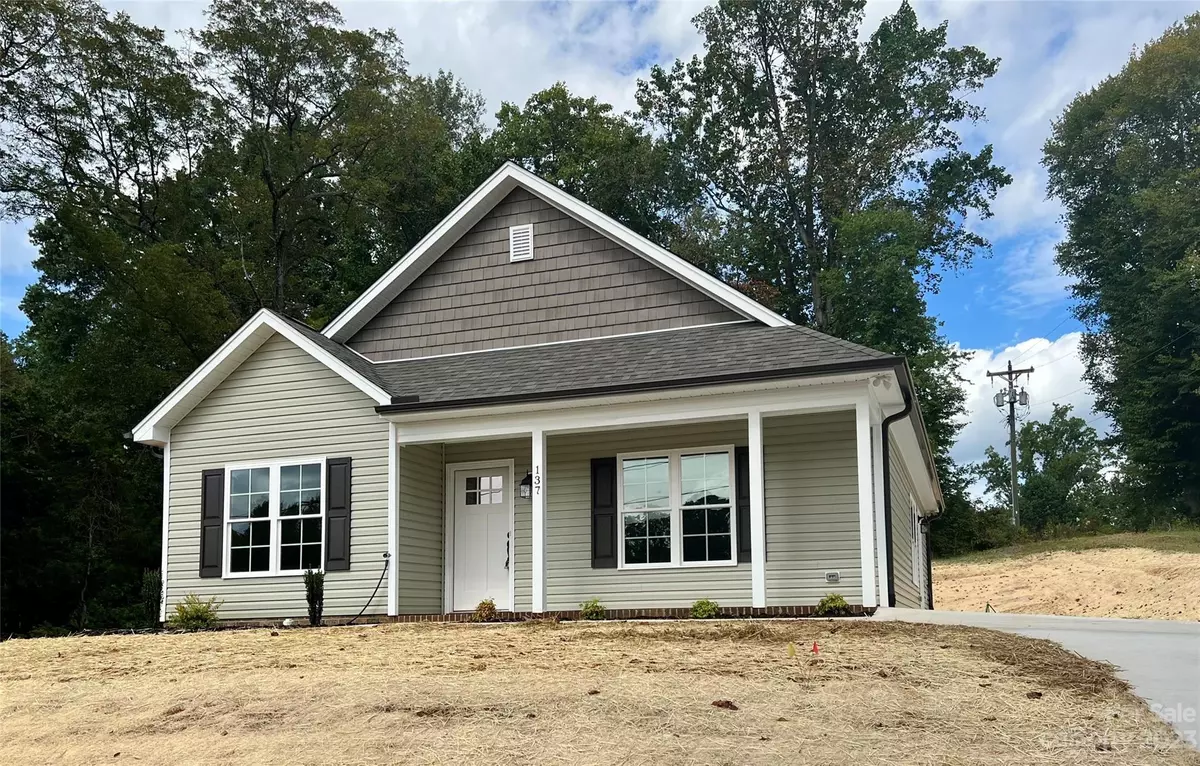 Mocksville, NC 27028,137 Harding ST