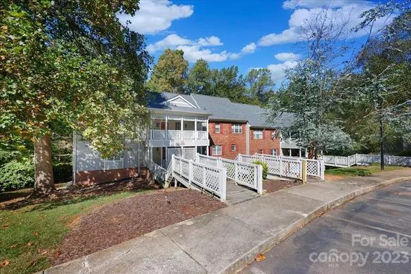 407 Gooseneck DR #A1, Cary, NC 27513