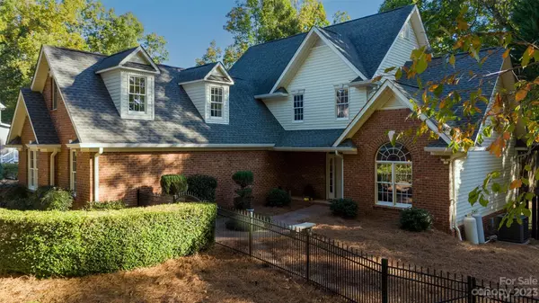 Mooresville, NC 28117,161 Ridge Top RD