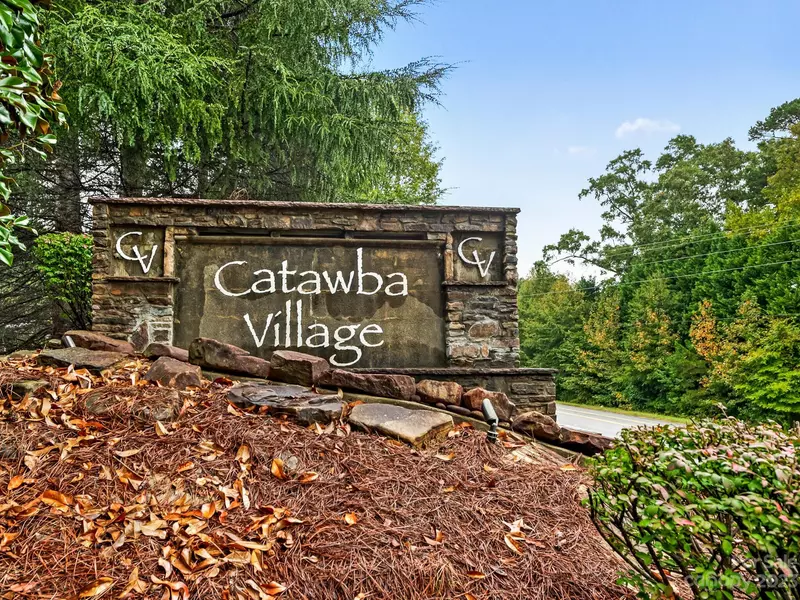 907 Wicawa RD, Fort Mill, SC 29708
